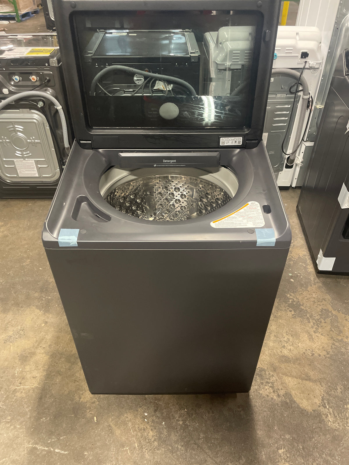 LG 5.5 cu. ft. Top Load Washer with AI Sensing