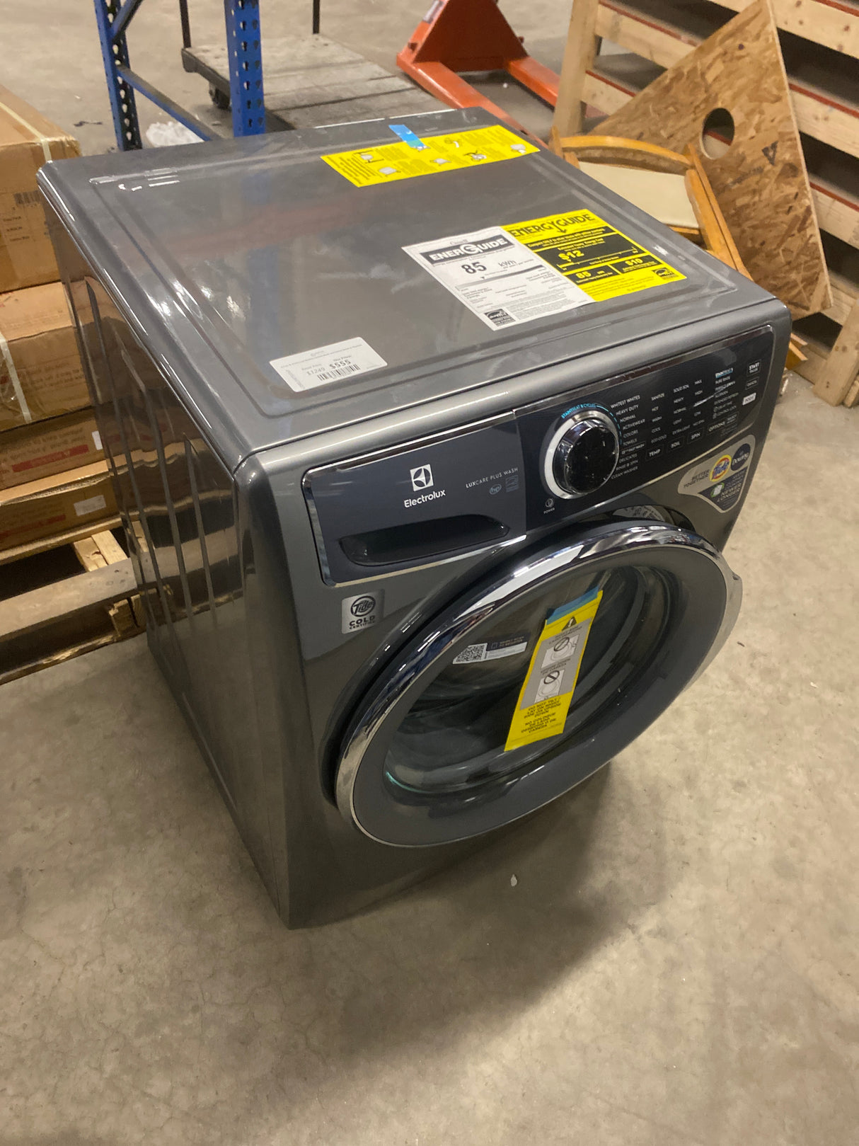 4.5 cu. ft. Front Load Washer LuxCare Wash and Perfect Steam in Titanium