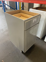 Westfield Dusk Gray Shaker Stock Assembled Base Kitchen Cabinet (18 in. W x 23.75 in. D x 35 in.)