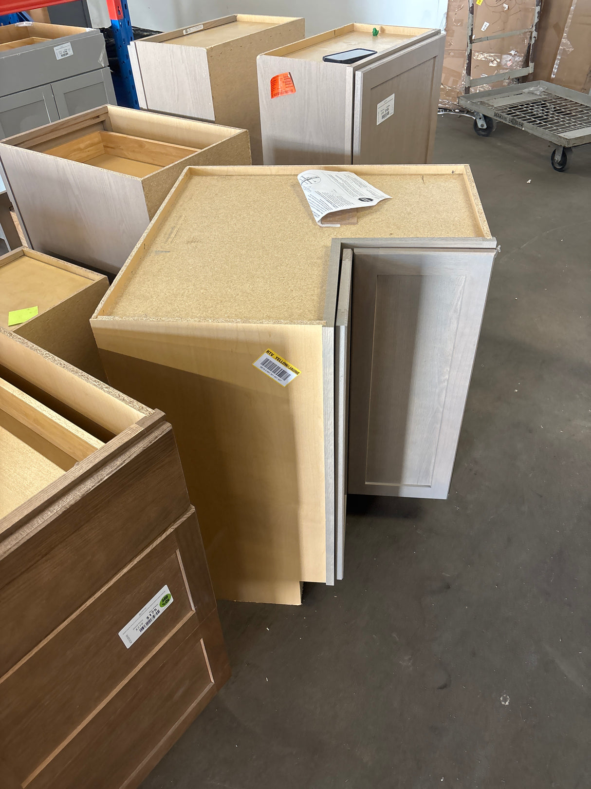 Sinclair 36 in. W x 16.5 in. D x 34.5 in. H Assembled Corner Lazy Susan Base Cabinet in Shaker Light Oak