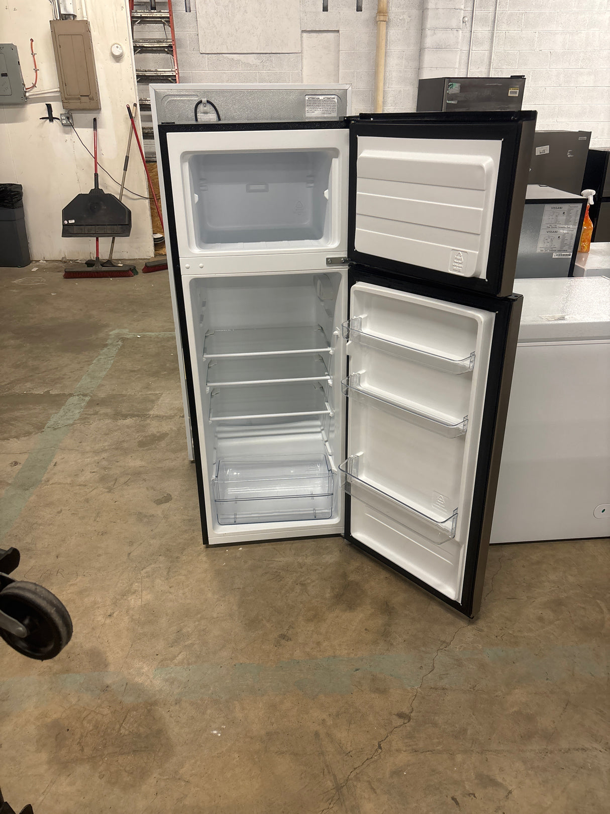 7.2 cu. ft. Top Freezer Refrigerator in Stainless Steel Look