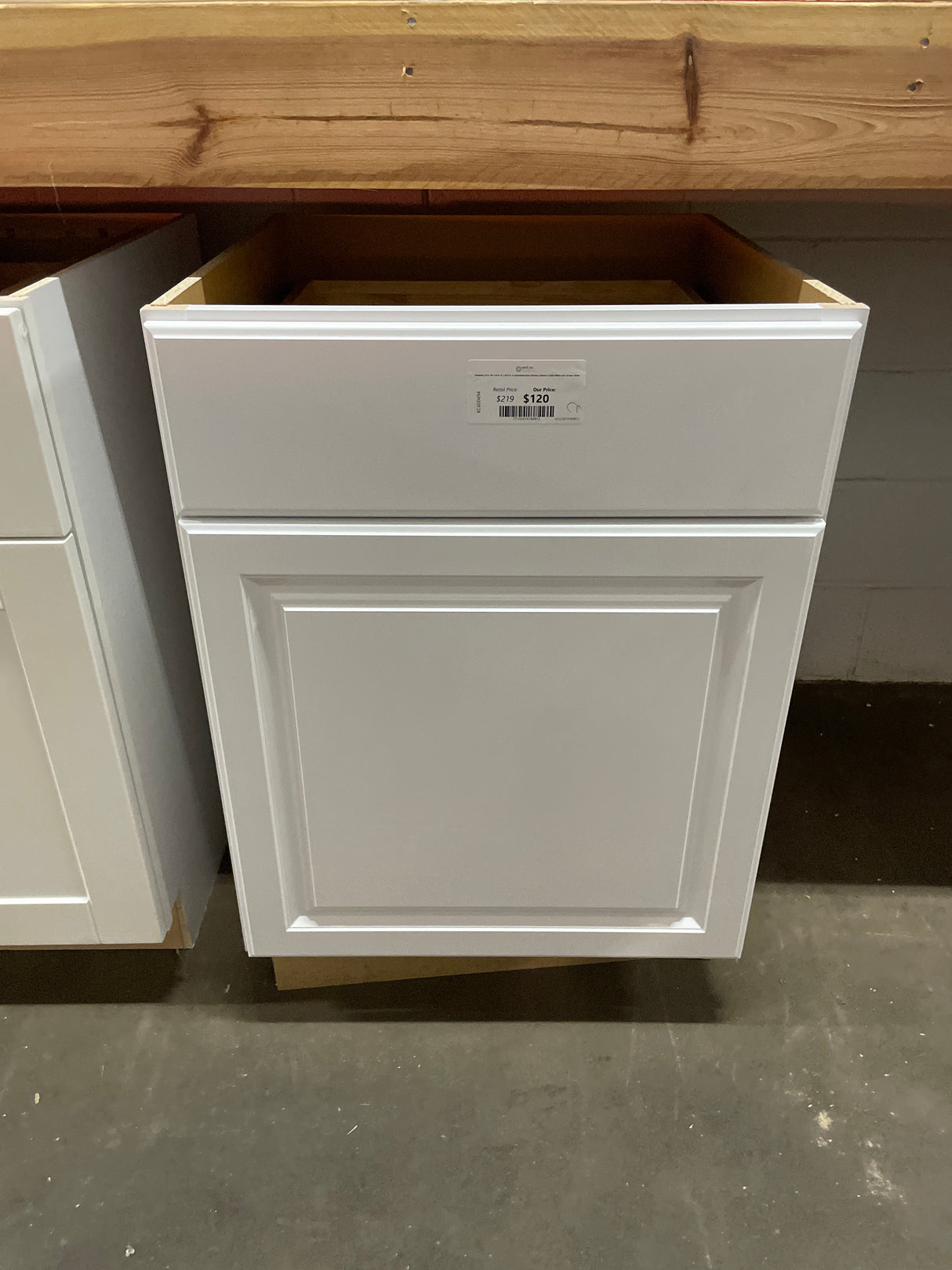 Hampton 24 in. W x 24 in. D x 34.5 in. H Assembled Base Kitchen Cabinet in Satin White with Drawer Glides