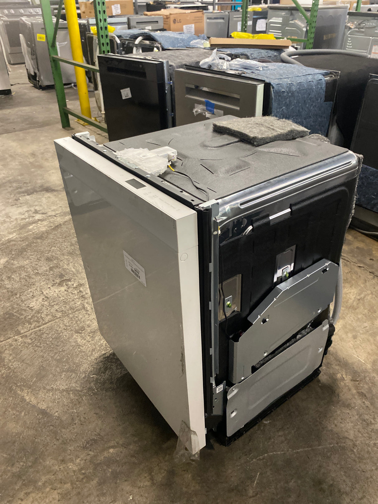 Samsung 38 dBA Bespoke Smart Dishwasher with Recessed Handle and 3rd Rack Washing System