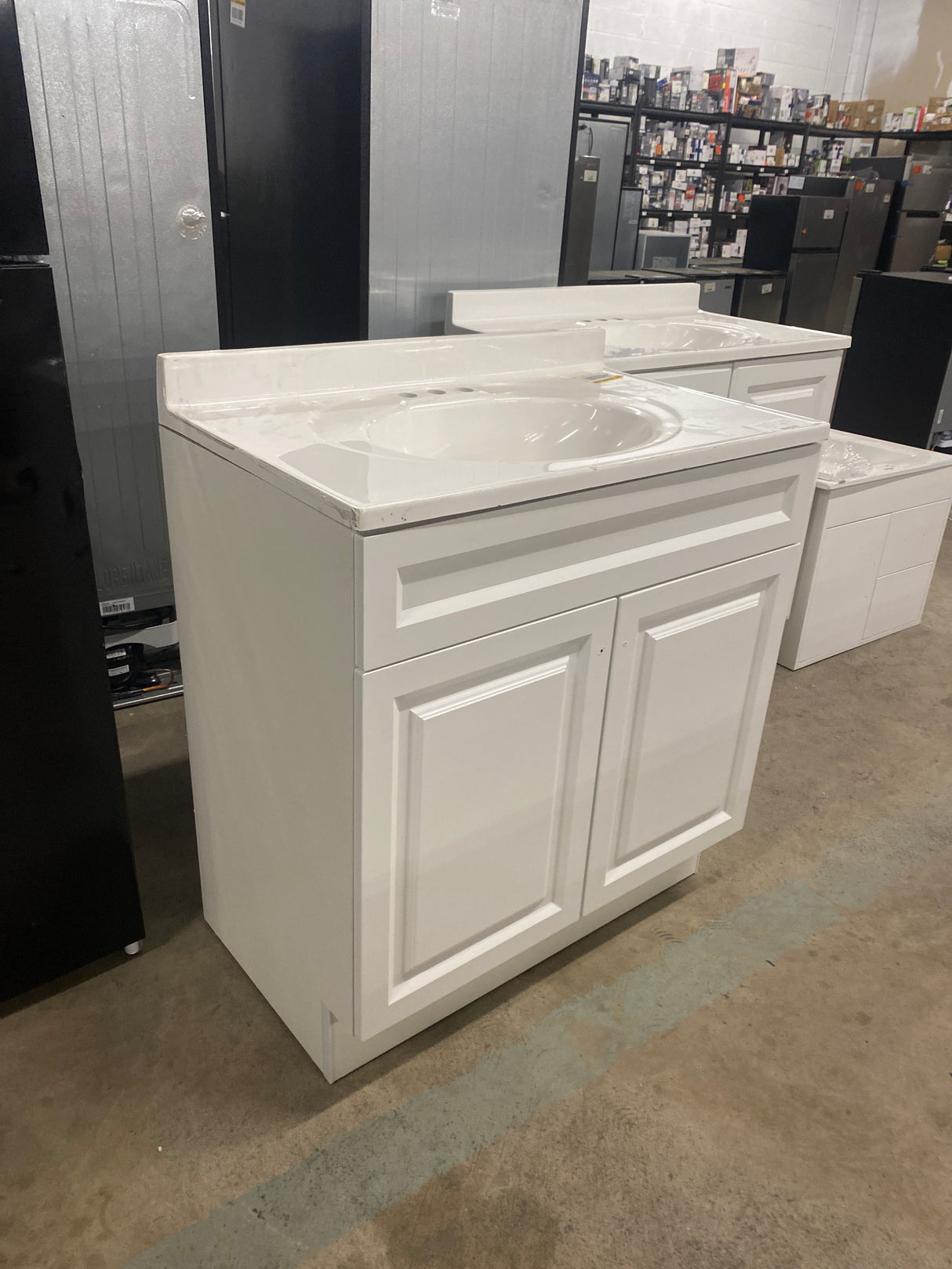 Glensford 30 in. W x 22 in. D x 34 in. H Bath Vanity Cabinet with Top in White