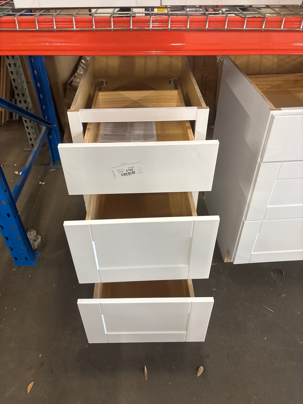 Shaker Satin White Stock Assembled Drawer Base Kitchen Cabinet with Drawer Glides (18 in. x 34.5 in. x 24 in.)