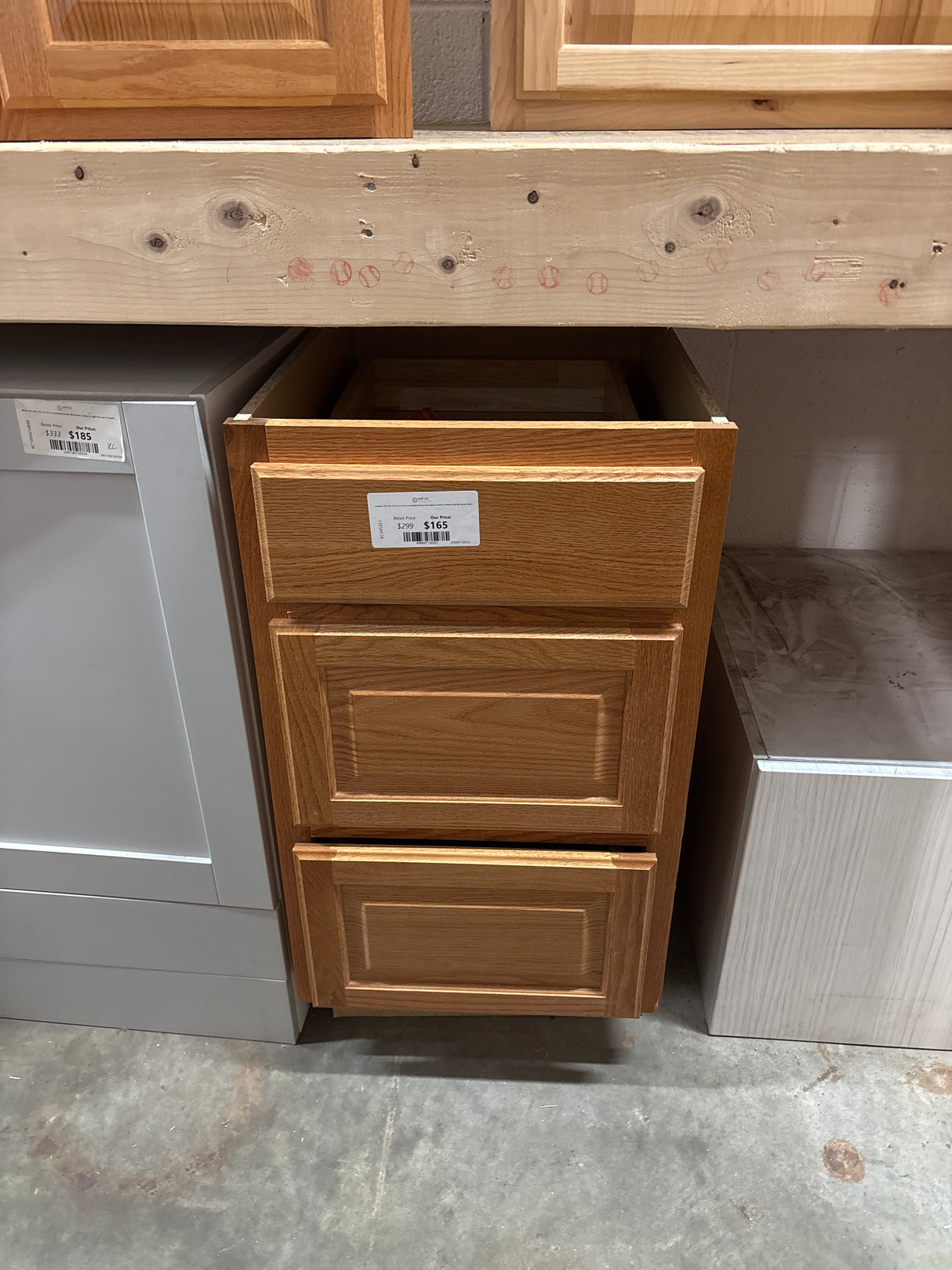 Hampton 18 in. W x 24 in. D x 34.5 in. H Assembled Drawer Base Kitchen Cabinet in Medium Oak with Drawer Glides