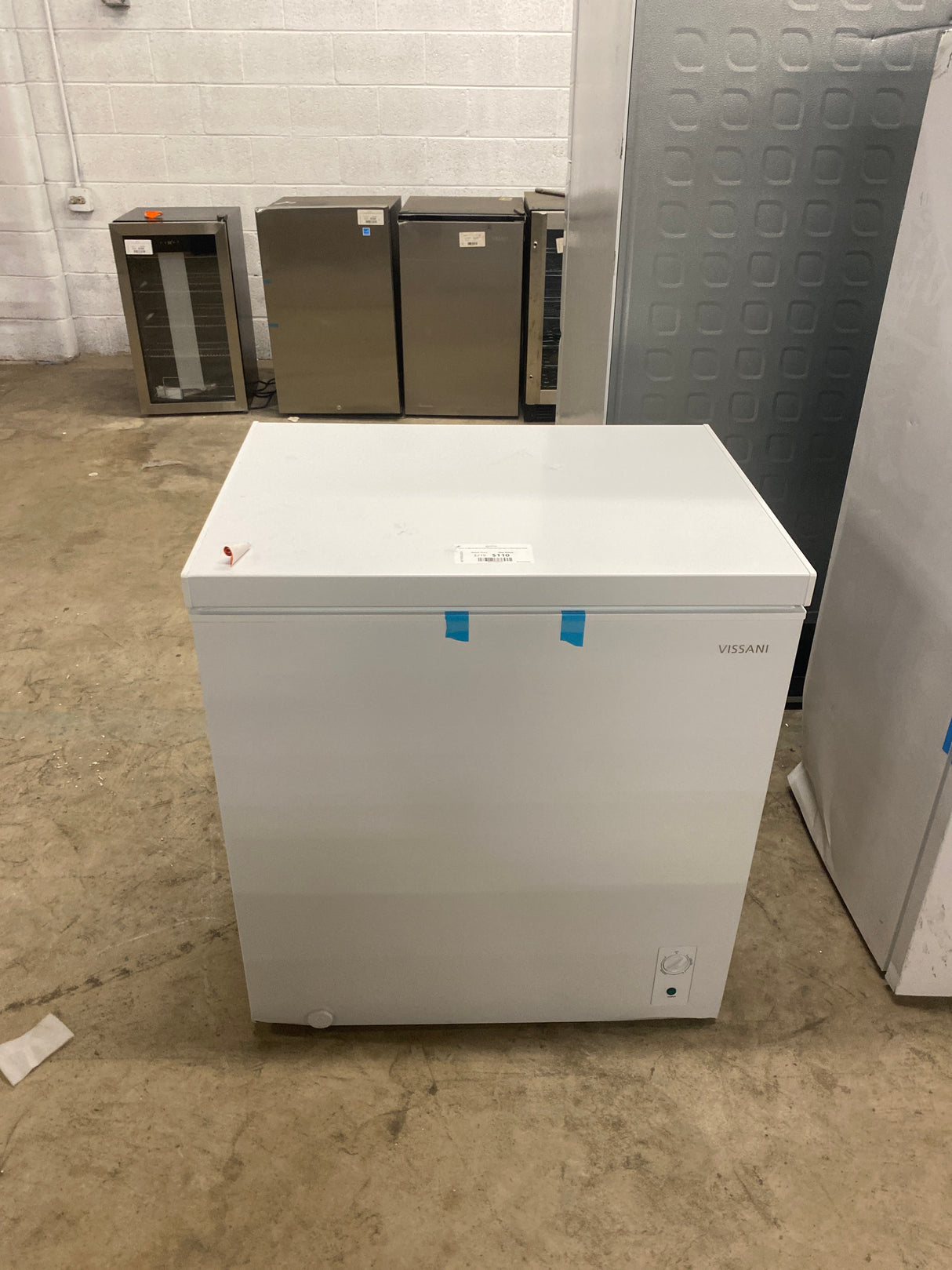 7.0 cu. ft. Manual Defrost Chest Freezer with LED Light in White Garage Ready