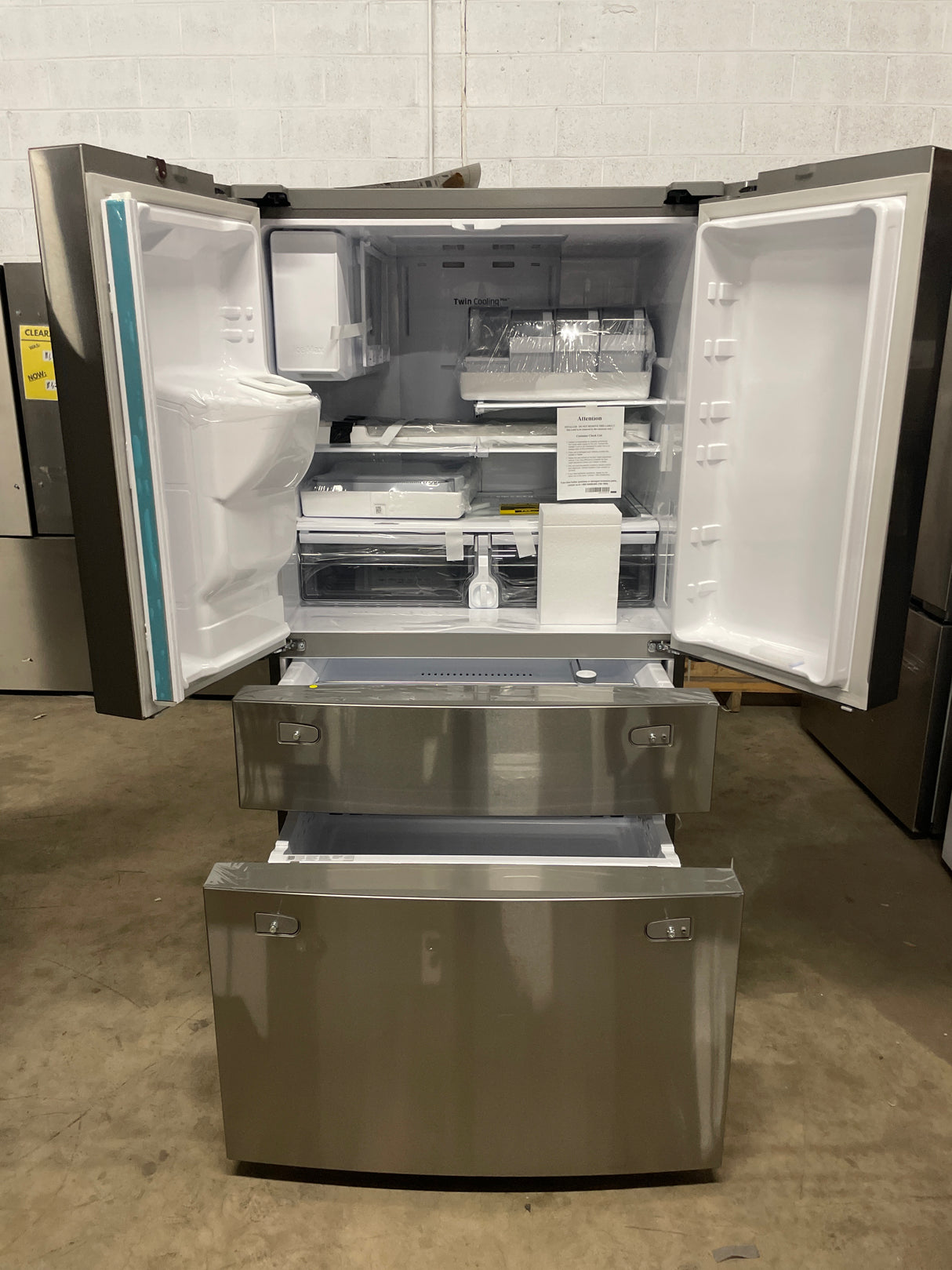 Samsung 28 cu. ft. 4-Door French Door Refrigerator with FlexZone Drawer