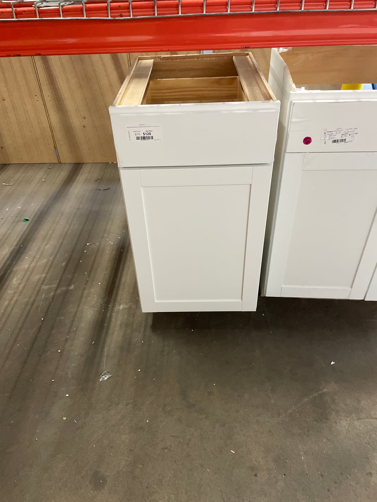 Westfield Feather White Shaker Stock Assembled Base Kitchen Cabinet (18 in. W x 23.75 in. D x 35 in. H)