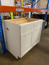 Avondale Shaker Alpine White Ready to Assemble Plywood 36 in Base Kitchen Cabinet (36 in W x 34.5 in H x 24 in D)