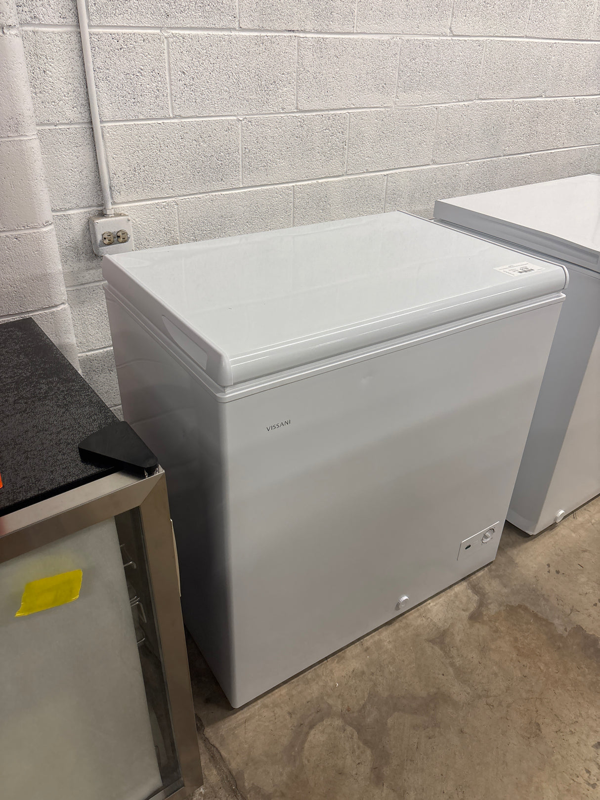 7.0 cu. ft. Manual Defrost Chest Freezer with LED Light in White Garage Ready