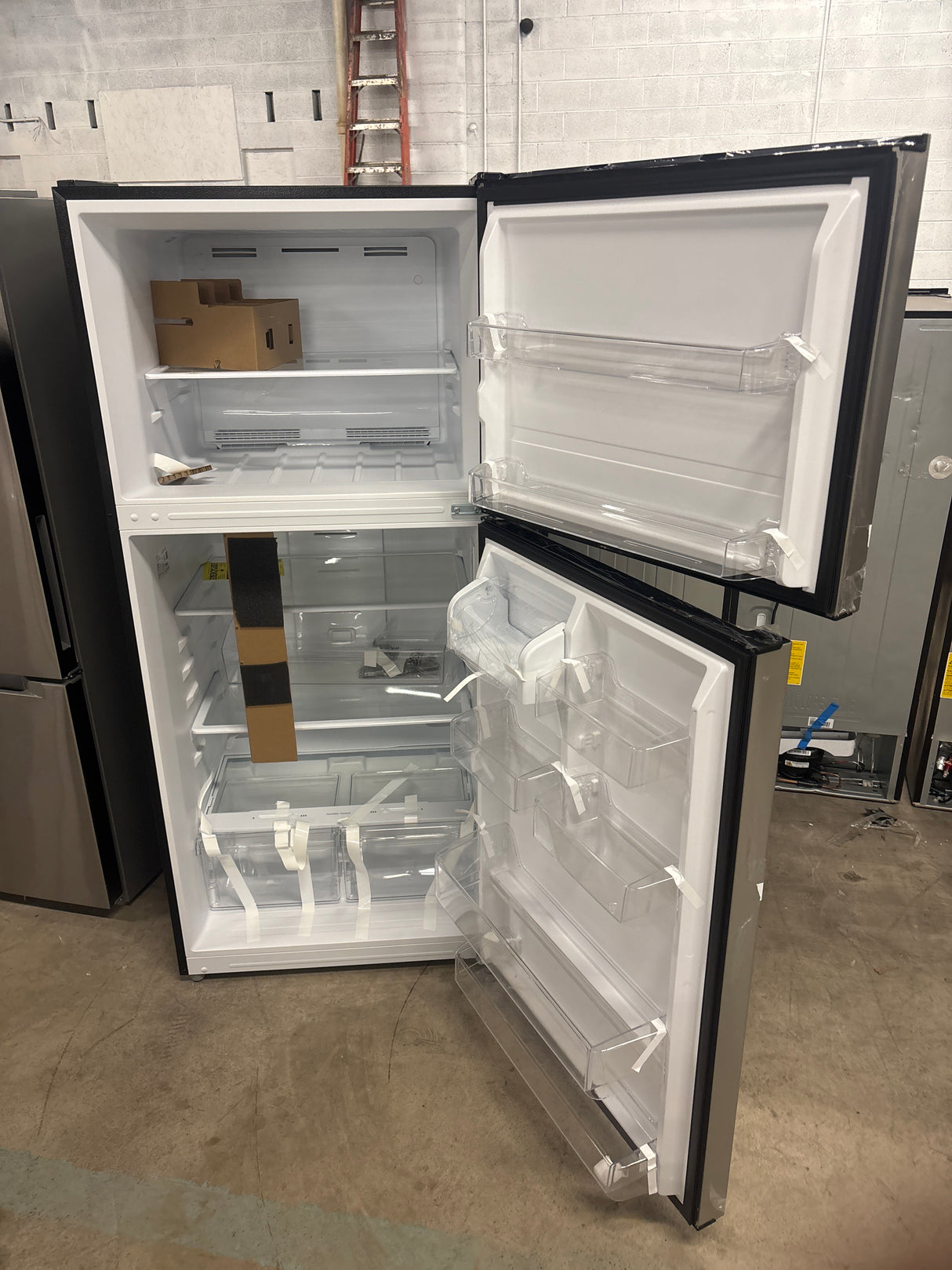 18.1 cu. ft. Top Freezer Refrigerator in Fingerprint Resistant Stainless Look, Garage Ready