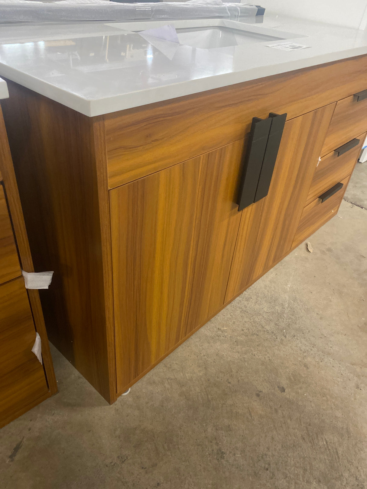 Regal Vanity 2dr 3dw 42"x22"x33.5" in Teak