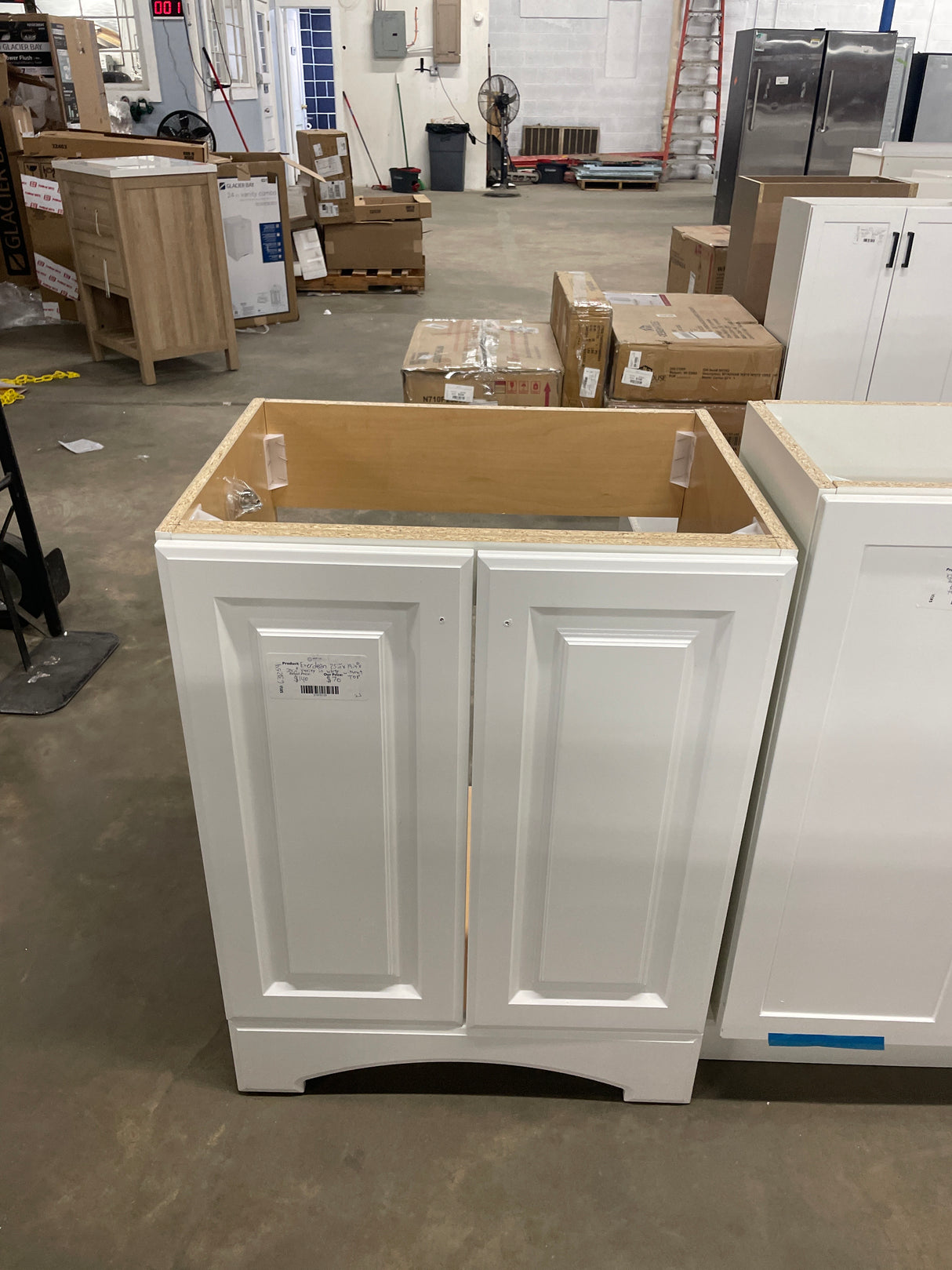 Everdean 25 in. W x 19 in. D x 34 in. H Single Sink Freestanding Bath Vanity in White without Top