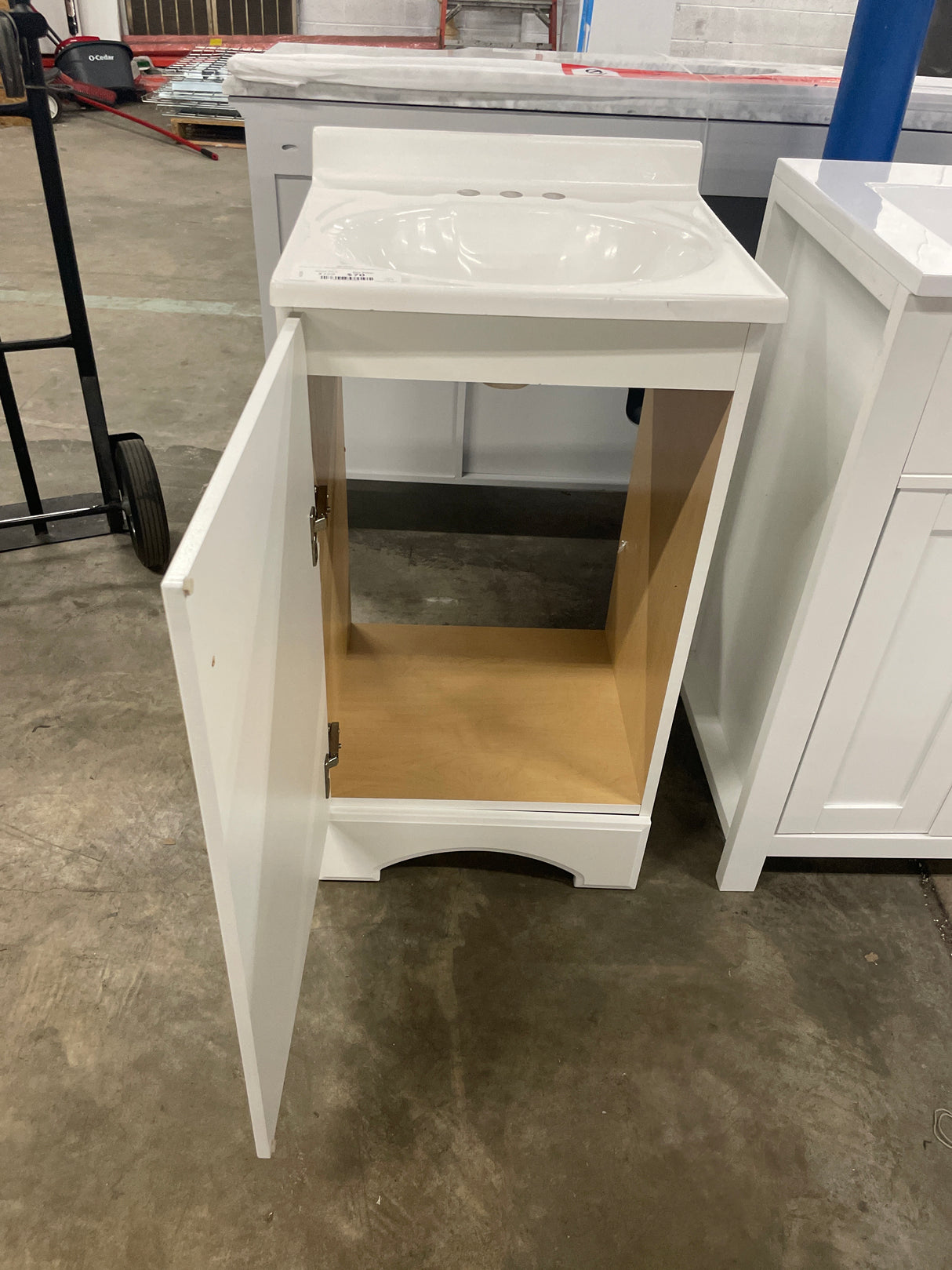 19 in. W x 18 in. D x 34 in. H Single Sink Freestanding Bath Vanity in White with White Cultured Marble Top