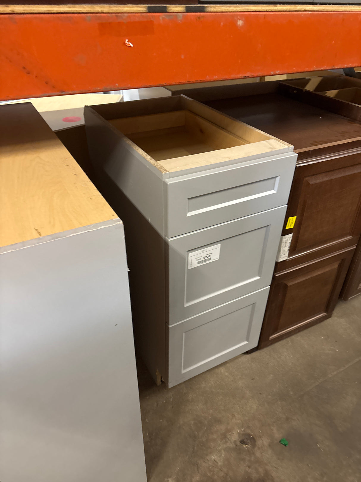 Designer Series Melvern 15 in. W x 24 in. D x 34.5 in. H Assembled Shaker 3-Drawer Base Cabinet in Heron Gray