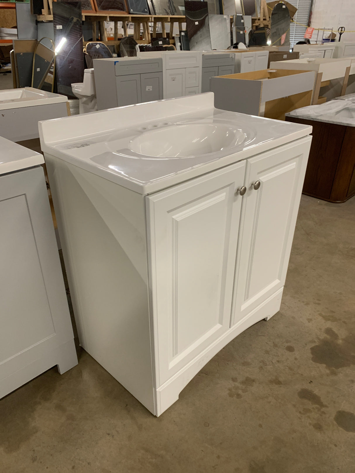 31 in. Single Sink White Bath Vanity with White Cultured Marble Top (Assembled)
