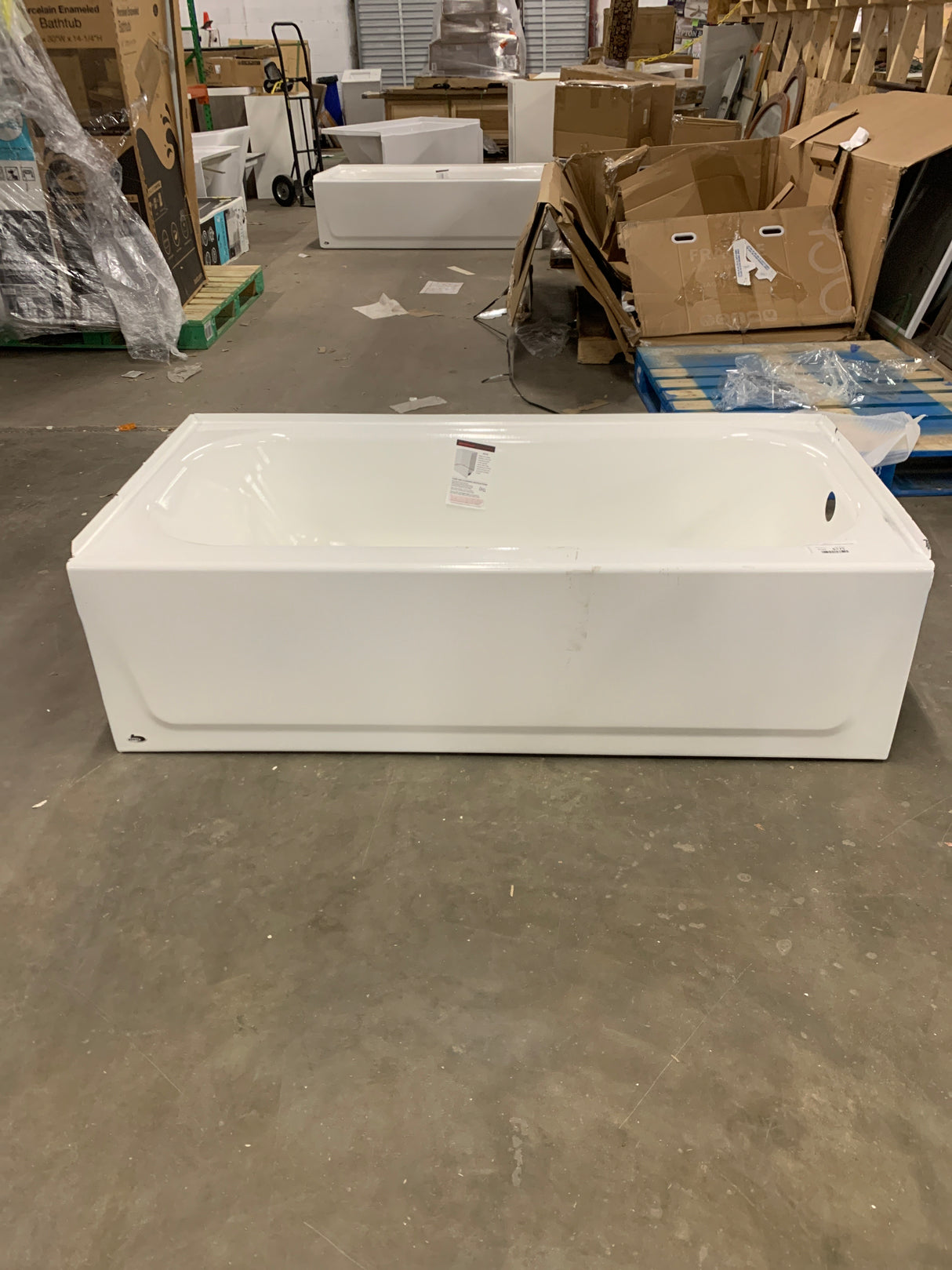 Maui 60 in. x 30 in. Soaking Bathtub with Right Drain in White