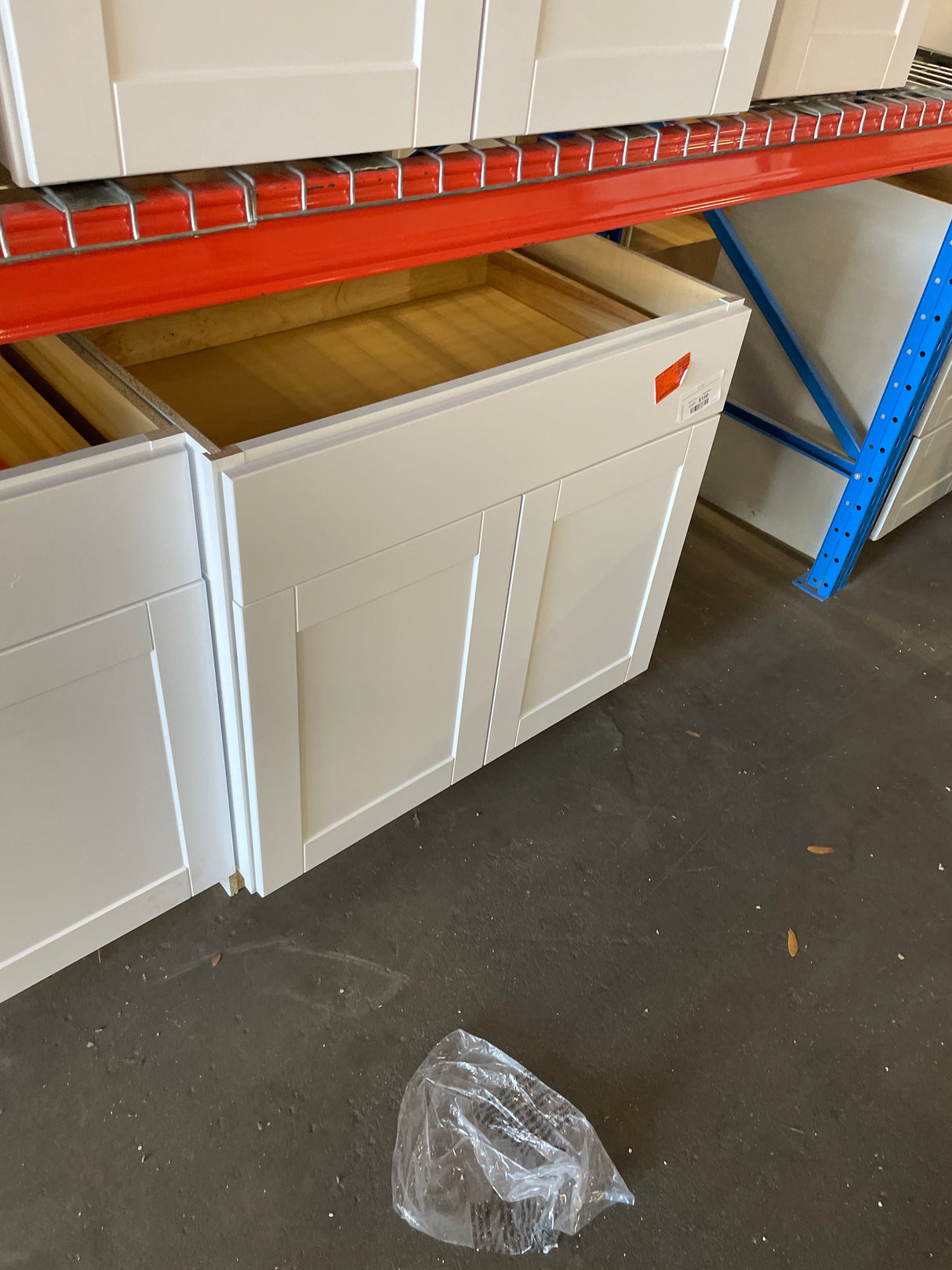 Shaker Satin White Stock Assembled Base Kitchen Cabinet with Ball-Bearing Drawer Glides (36 in. x 34.5 in. x 24 in.)