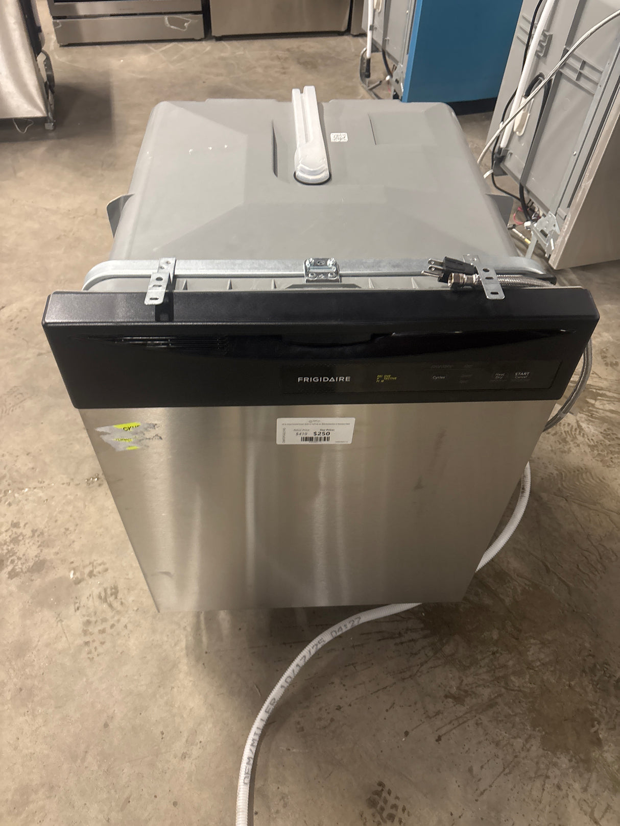 24 in. Front Control Smart Built-In Tall Tub 62 dBA Dishwasher in Stainless Steel