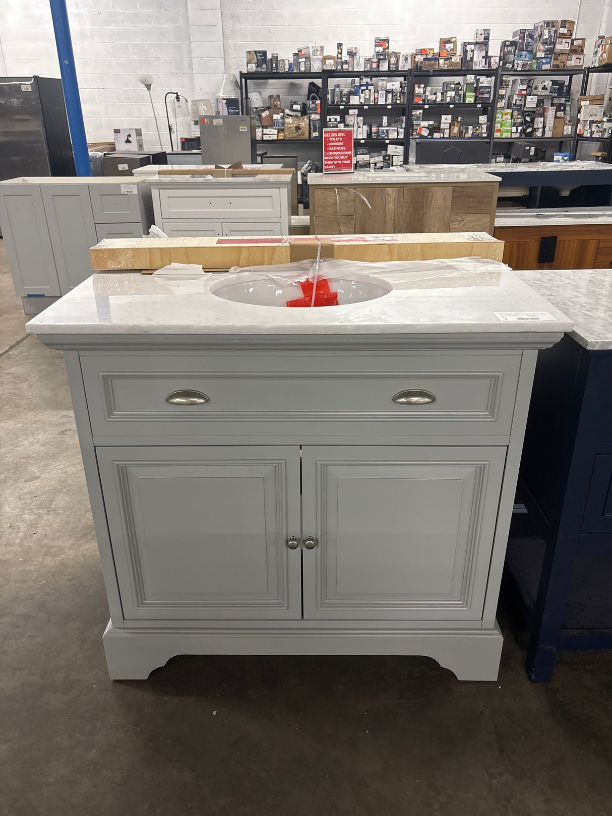 Sadie 38 in. W x 21.5 in. D Vanity in Dove Grey with Marble Vanity Top in Natural White with White Sink