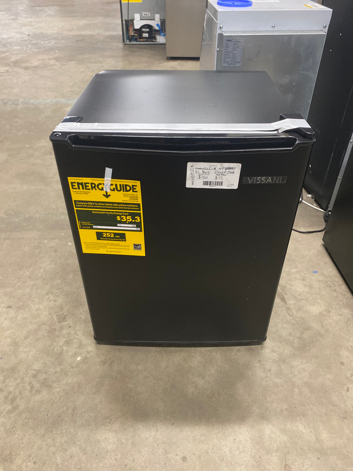 2.6 Cu. Ft. Mini Refrigerator in Black, ENERGY STAR