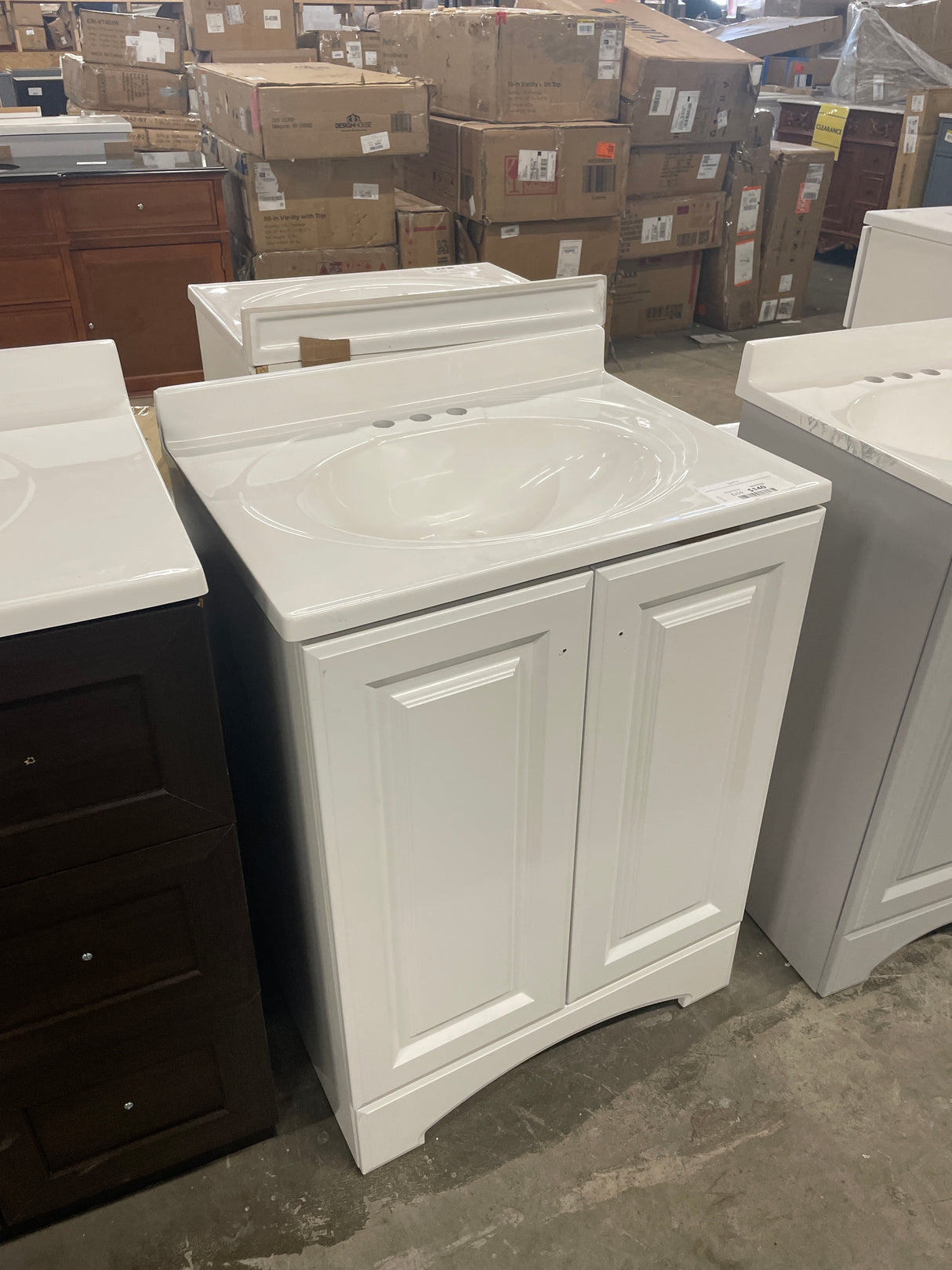 Everdean 25 in. W x 19 in. D x 34 in. H Single Sink Freestanding Bath Vanity in White with White Cultured Marble Top
