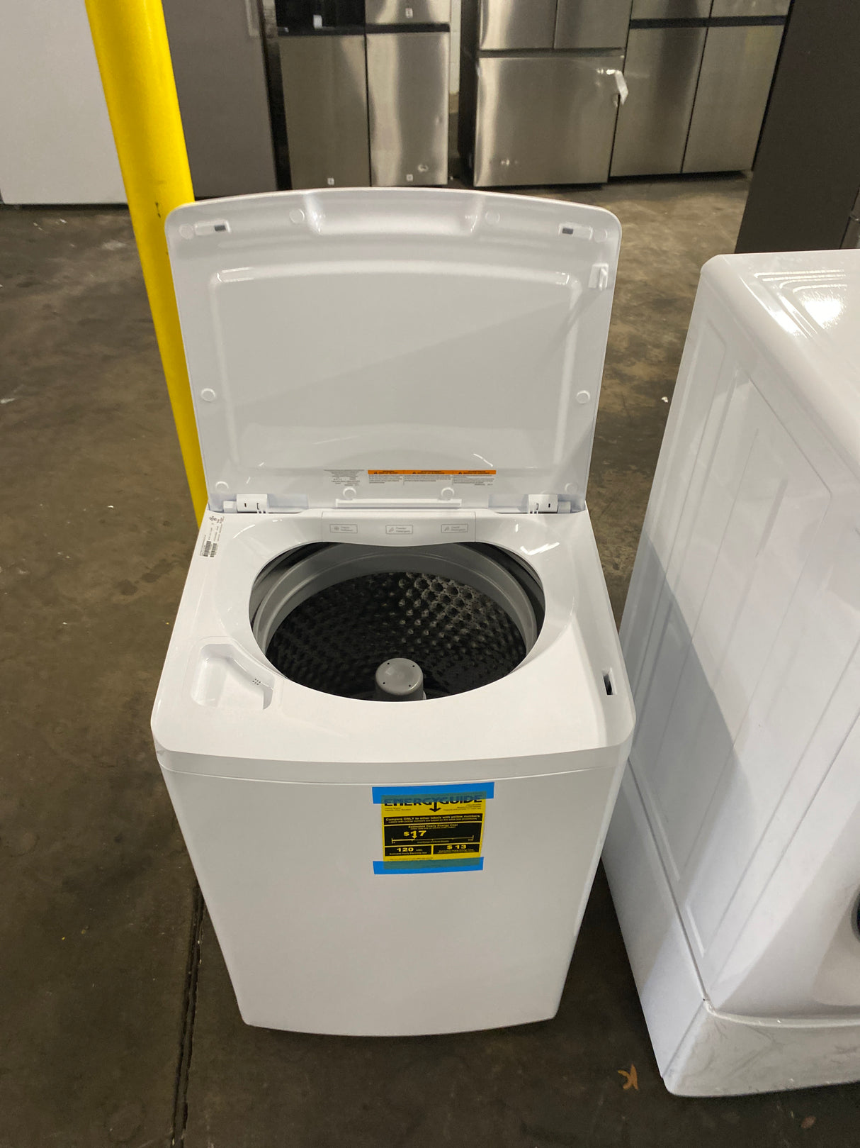 4.1 Cu. Ft. Top Load Washer in White with 8-Wash Cycles and Automatic Load Sensing