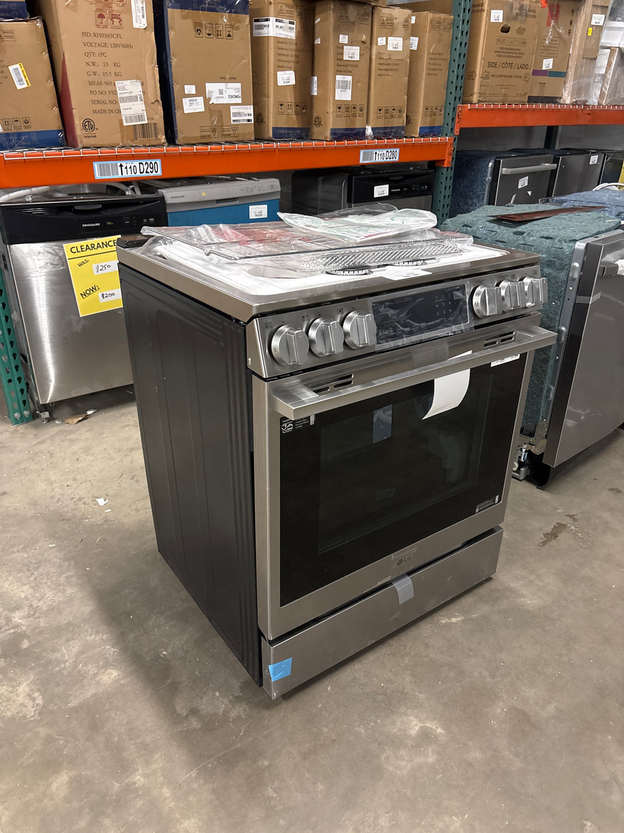 LG 6.3 cu. ft. GAS Single Smart Oven Range ProBake Convection and Premium Handle