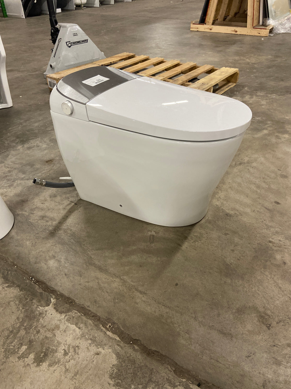 Tankless Elongated Smart Toilet Bidet in White with Auto Flush, Heated Seat, Warm Air Dryer, Bubble Infusion Wash