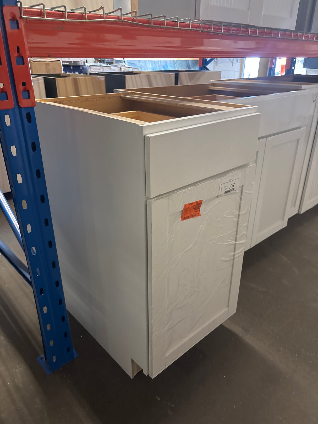 Westfield Feather White Shaker Stock Assembled Base Kitchen Cabinet (18 in. W x 23.75 in. D x 35 in. H)