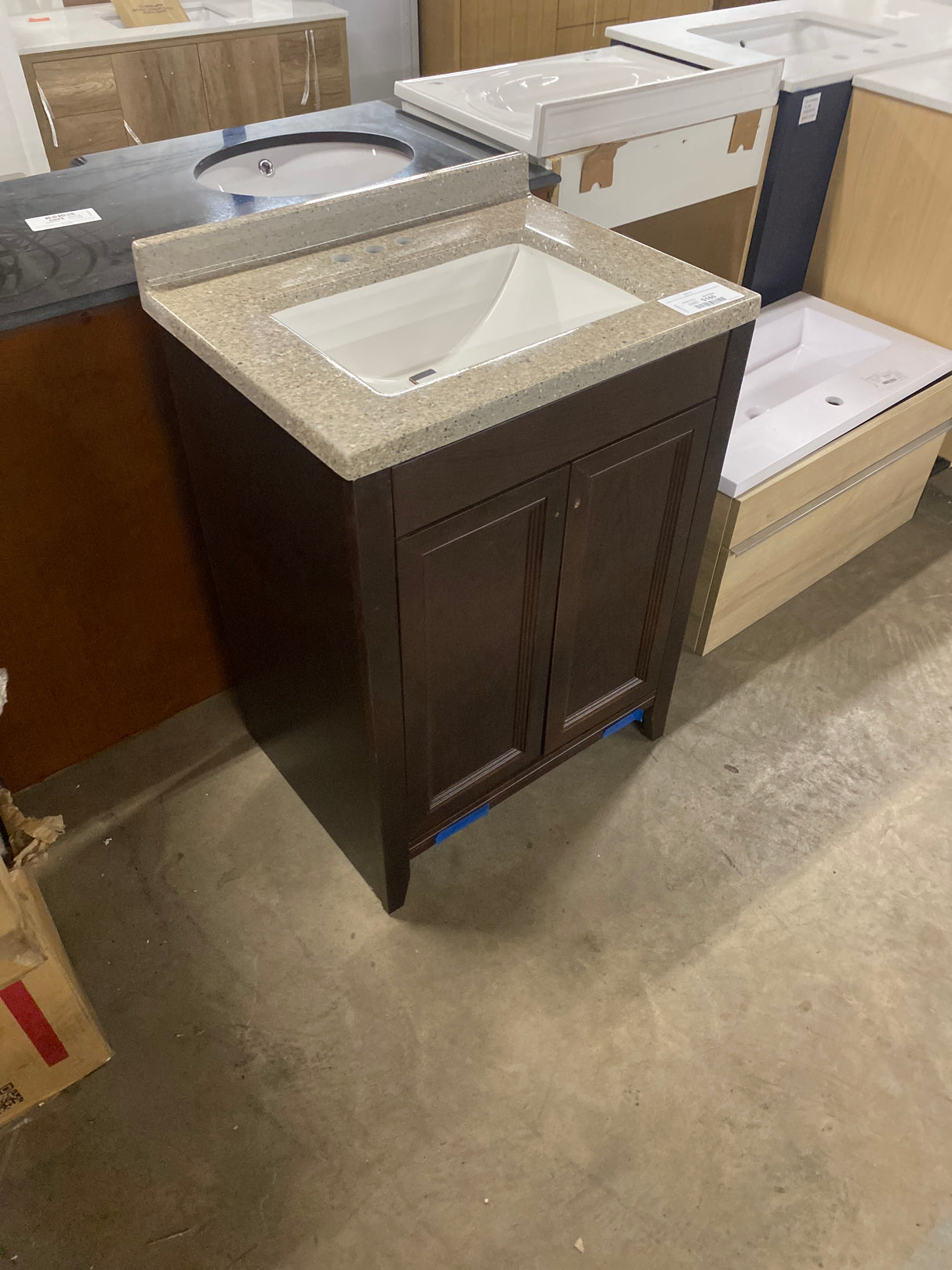 Delridge 24 in. W x 19 in. D x 35 in. H Single Sink Bath Vanity in Chocolate with Caramel Cultured Marble Top