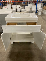 Everdean 31 in. W x 19 in. D x 34 in. H Single Sink Freestanding Bath Vanity in White with White Cultured Marble Top