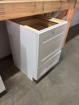Vesper White Shaker Assembled PlywoodBase Drawer Kitchen Cabinet with Soft Close 24 in. x 34.5 in. x 24 in.