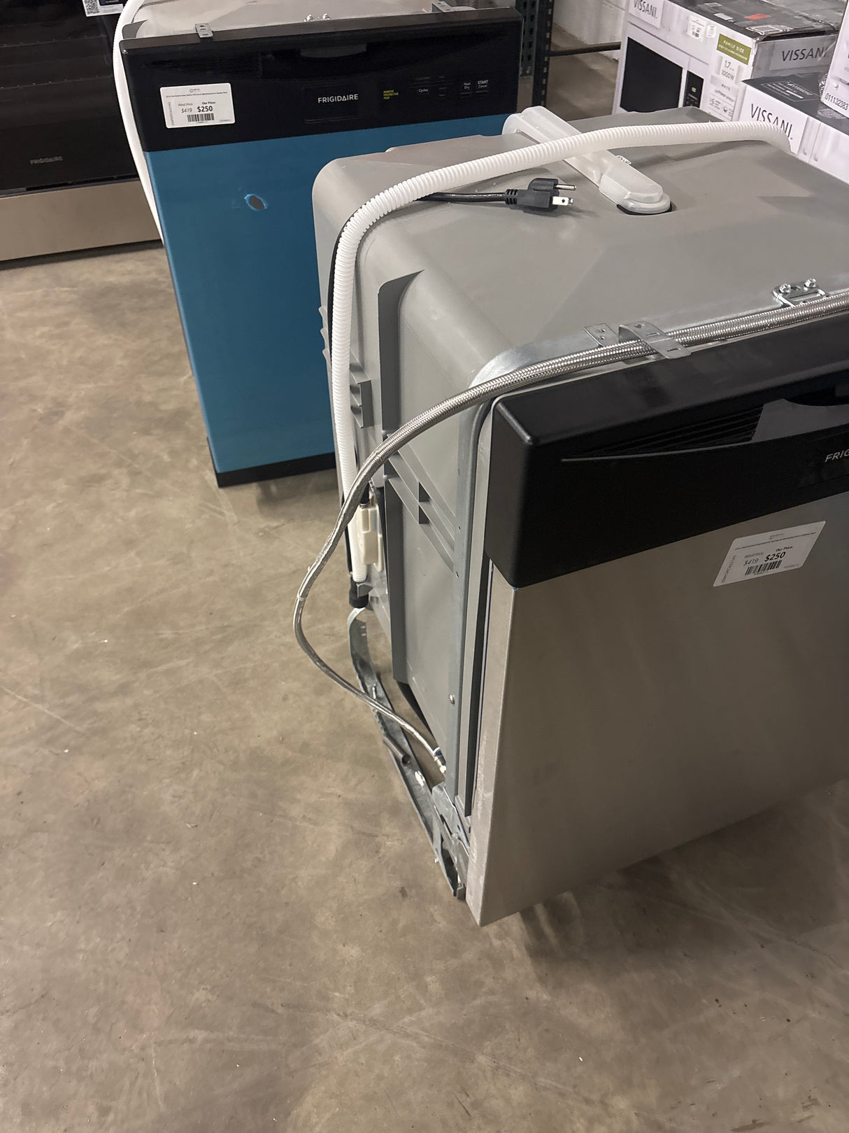 24 in. Front Control Smart Built-In Tall Tub 62 dBA Dishwasher in Stainless Steel