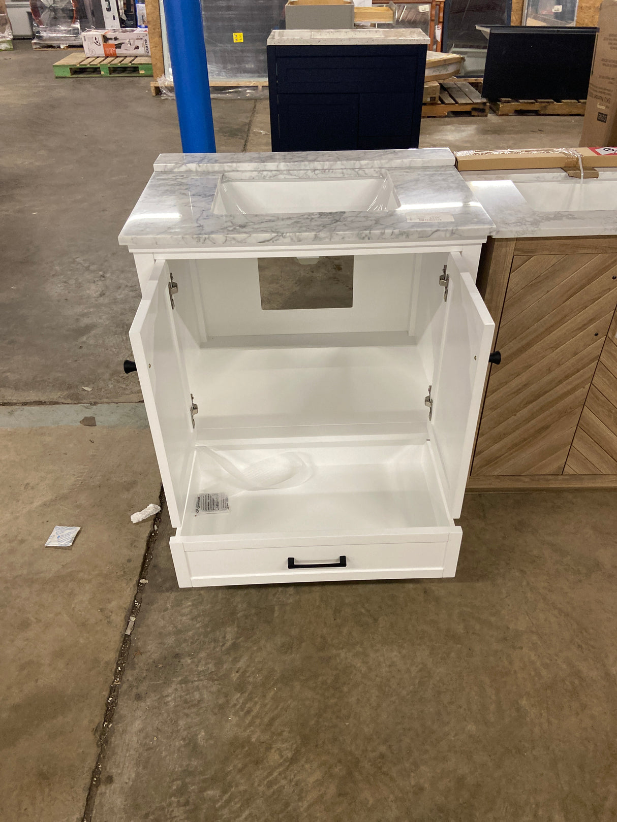 Merryfield 31 in. Single Sink Freestanding White Bath Vanity with White Carrara Marble Top (Assembled)