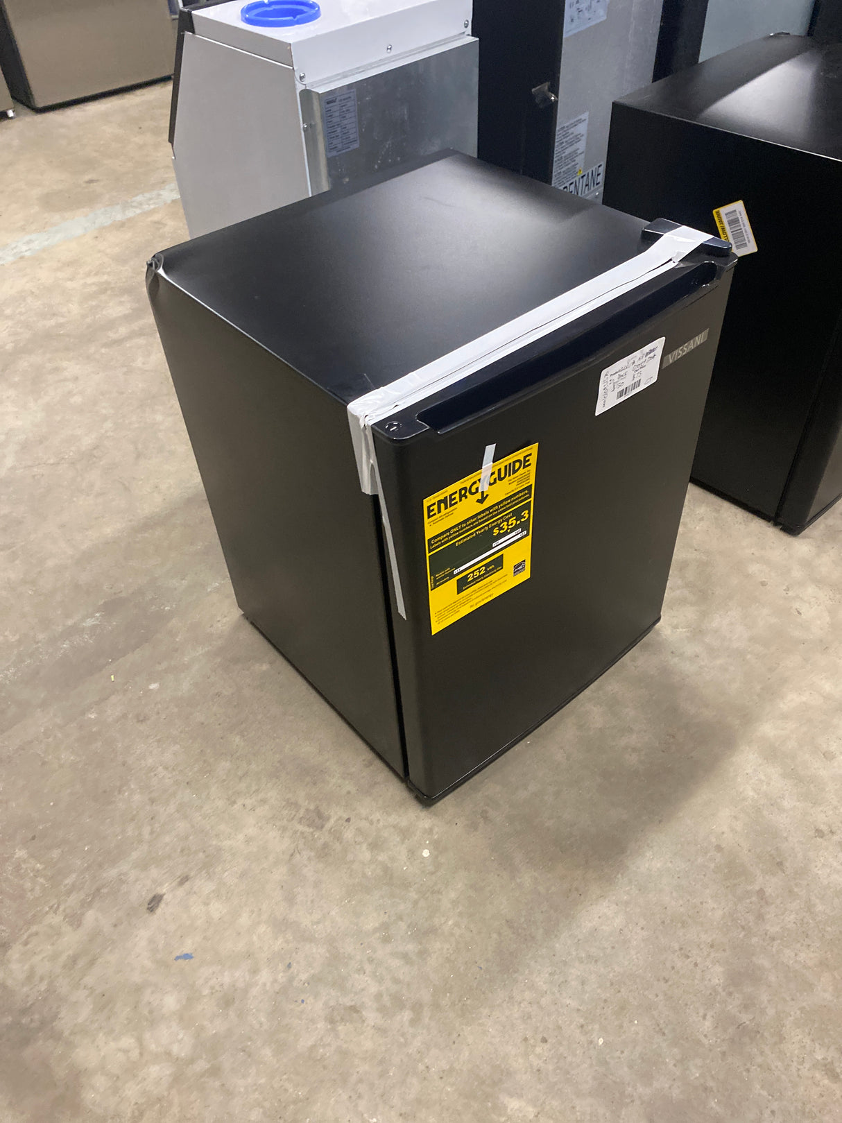 2.6 Cu. Ft. Mini Refrigerator in Black, ENERGY STAR