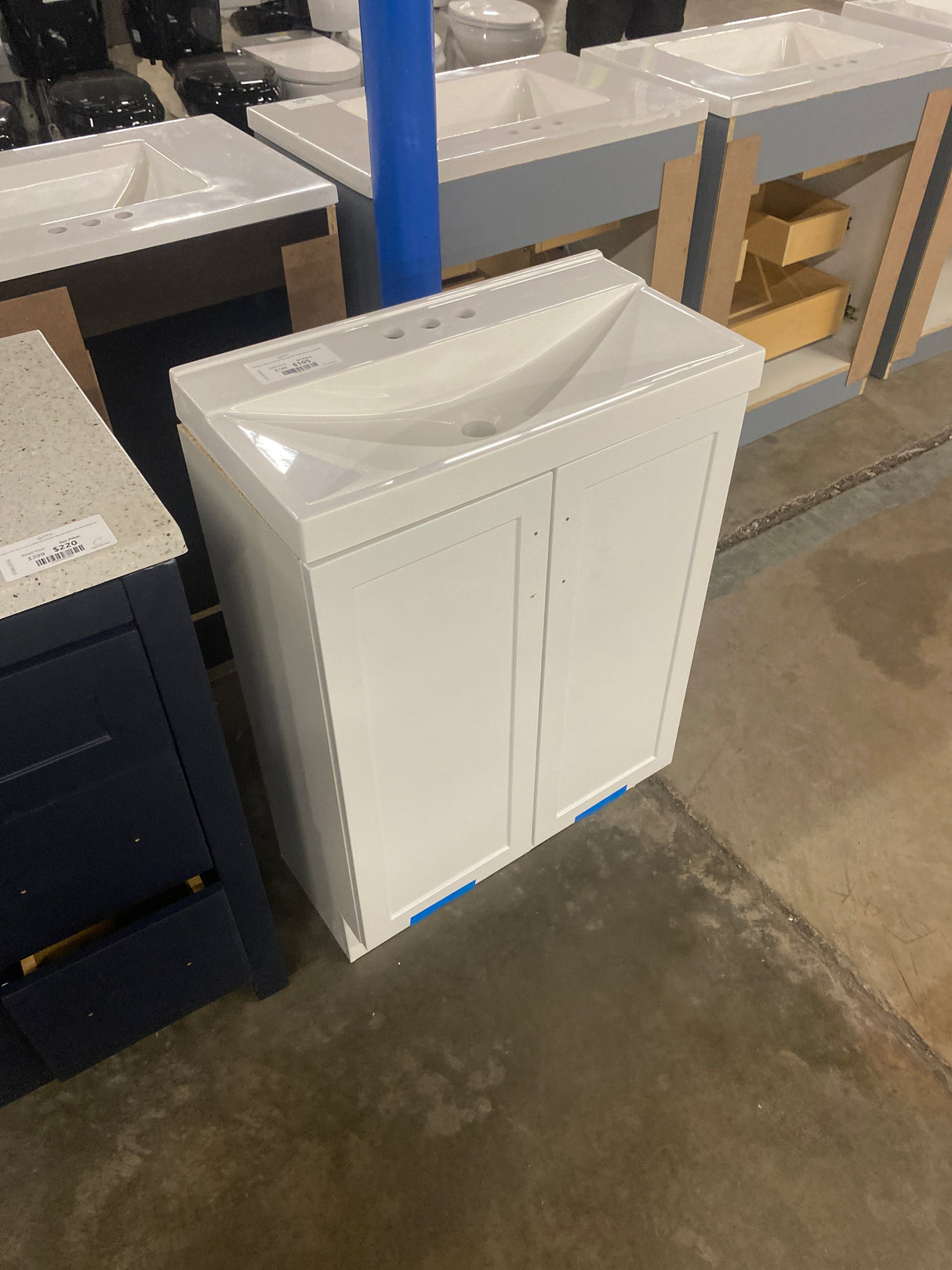 Penlee 25 in. Single Sink White Bath Vanity with White Cultured Marble Top (Assembled)