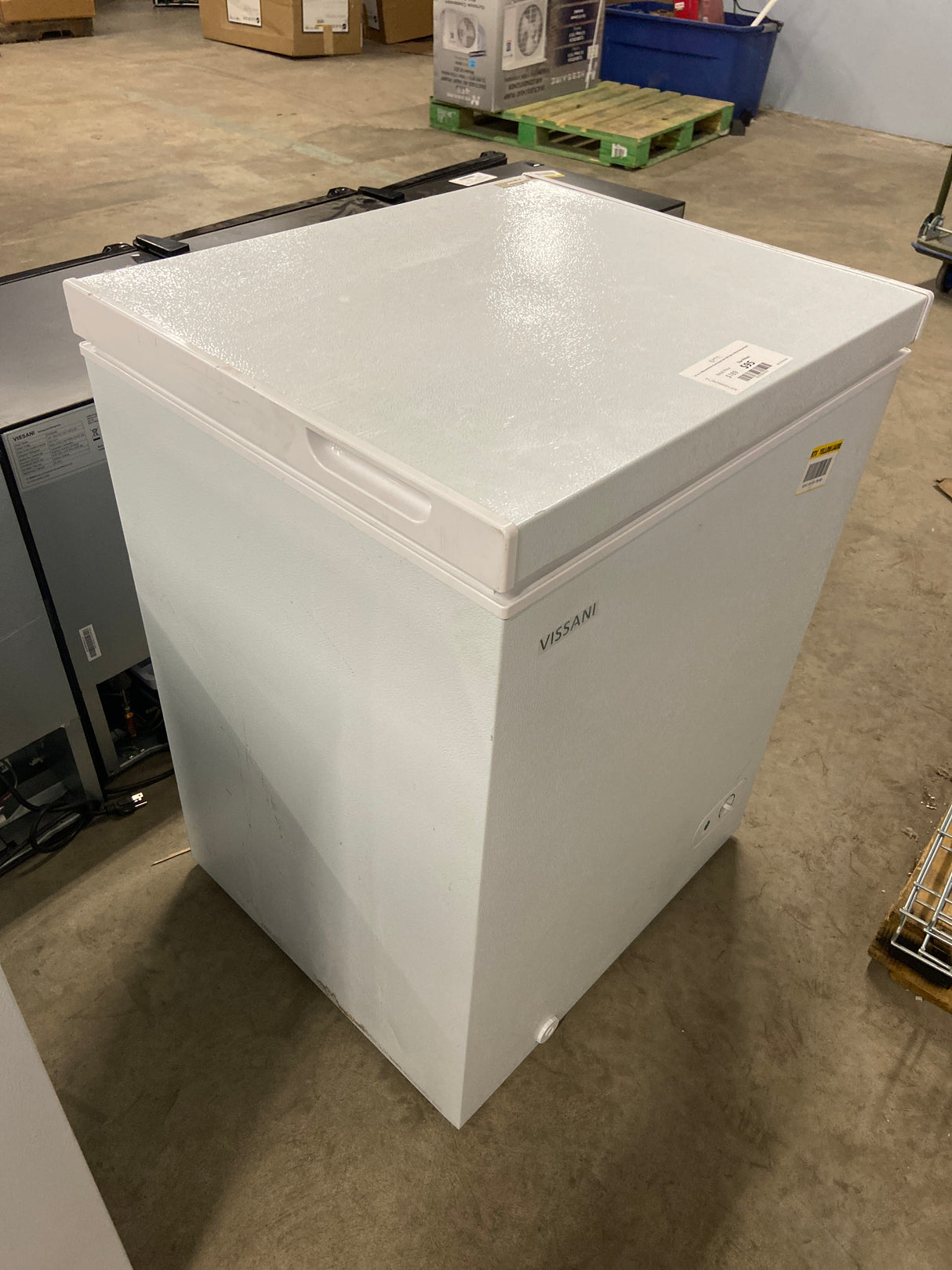 5.0 cu. ft. Manual Defrost Chest Freezer with LED Light in White Garage Ready