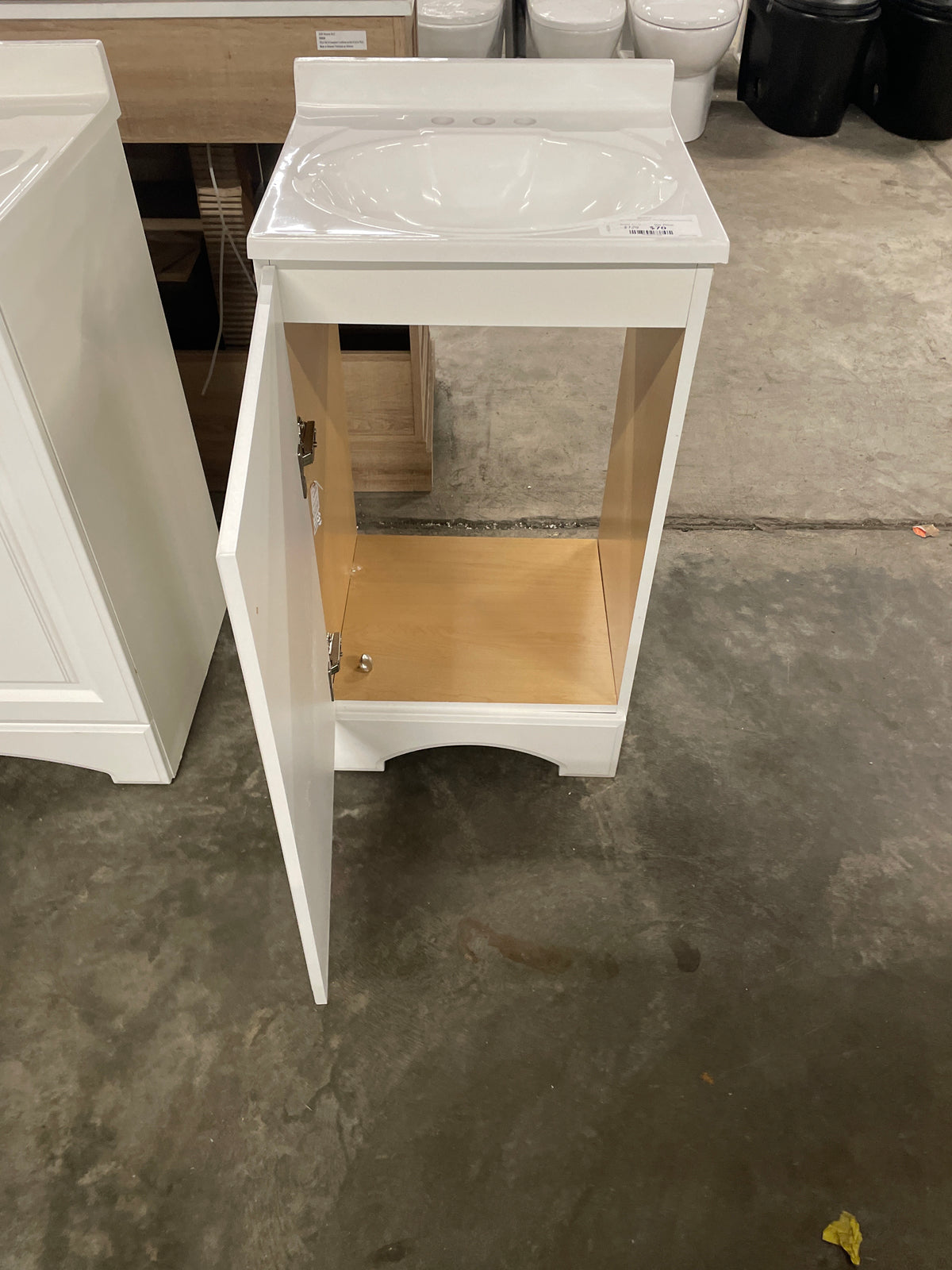 19 in. W x 18 in. D x 34 in. H Single Sink Freestanding Bath Vanity in White with White Cultured Marble Top