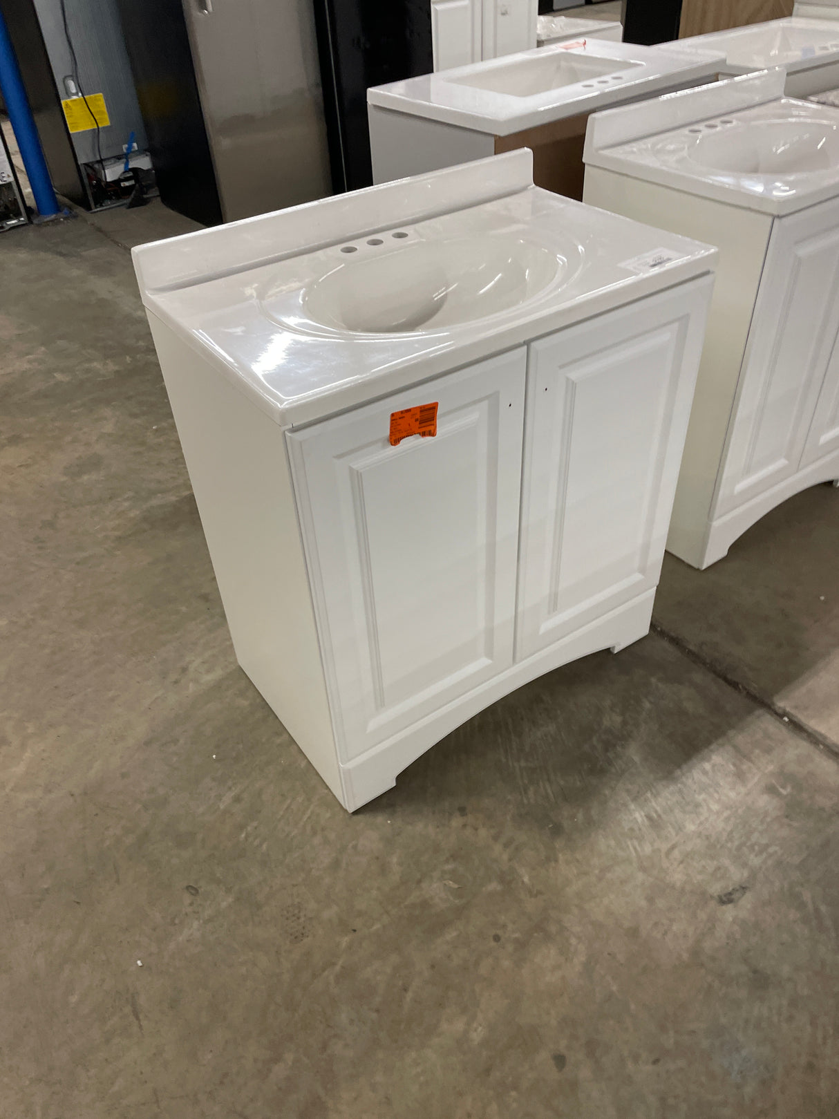 31 in. W x 19 in. D x 35 in. H Single Sink Freestanding Bath Vanity in White with White Cultured Marble Top