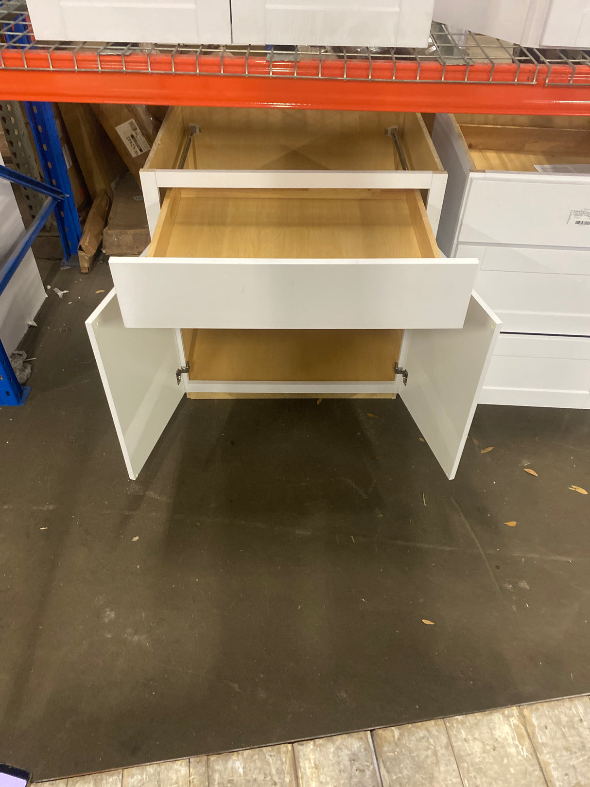 Shaker Satin White Stock Assembled Base Kitchen Cabinet with Ball-Bearing Drawer Glides (30 in. x 34.5 in. x 24 in.)