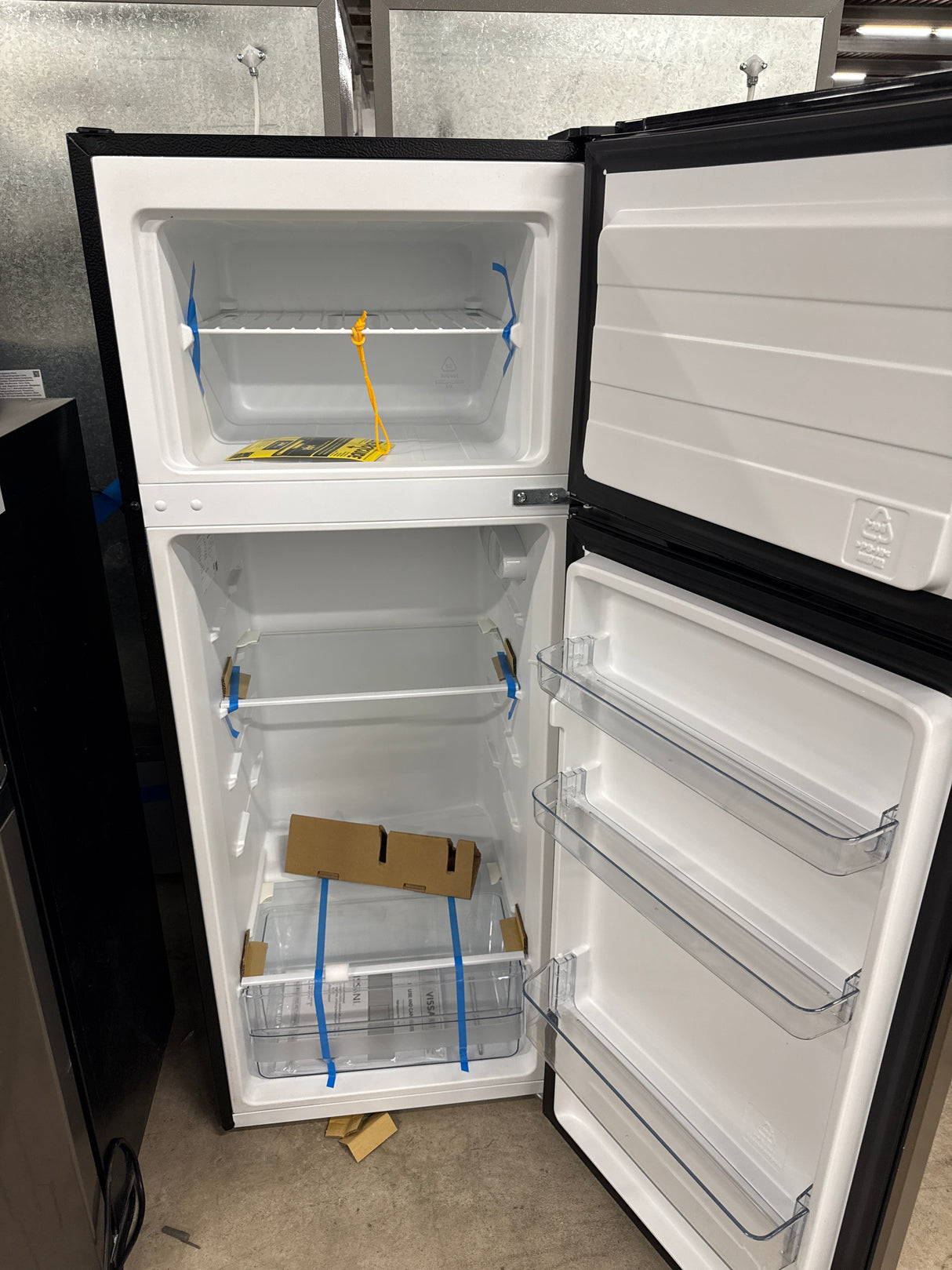 7.2 cu. ft. Top Freezer Refrigerator in Stainless Steel Look