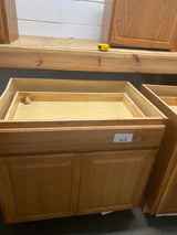 Hampton 36 in. W x 24 in. D x 34.5 in. H Assembled Base Kitchen Cabinet in Medium Oak with Drawer Glides
