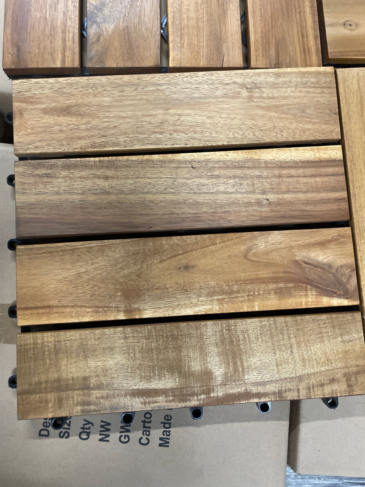 Deck Tile (4 Slat - 10 Sq Ft/Case)