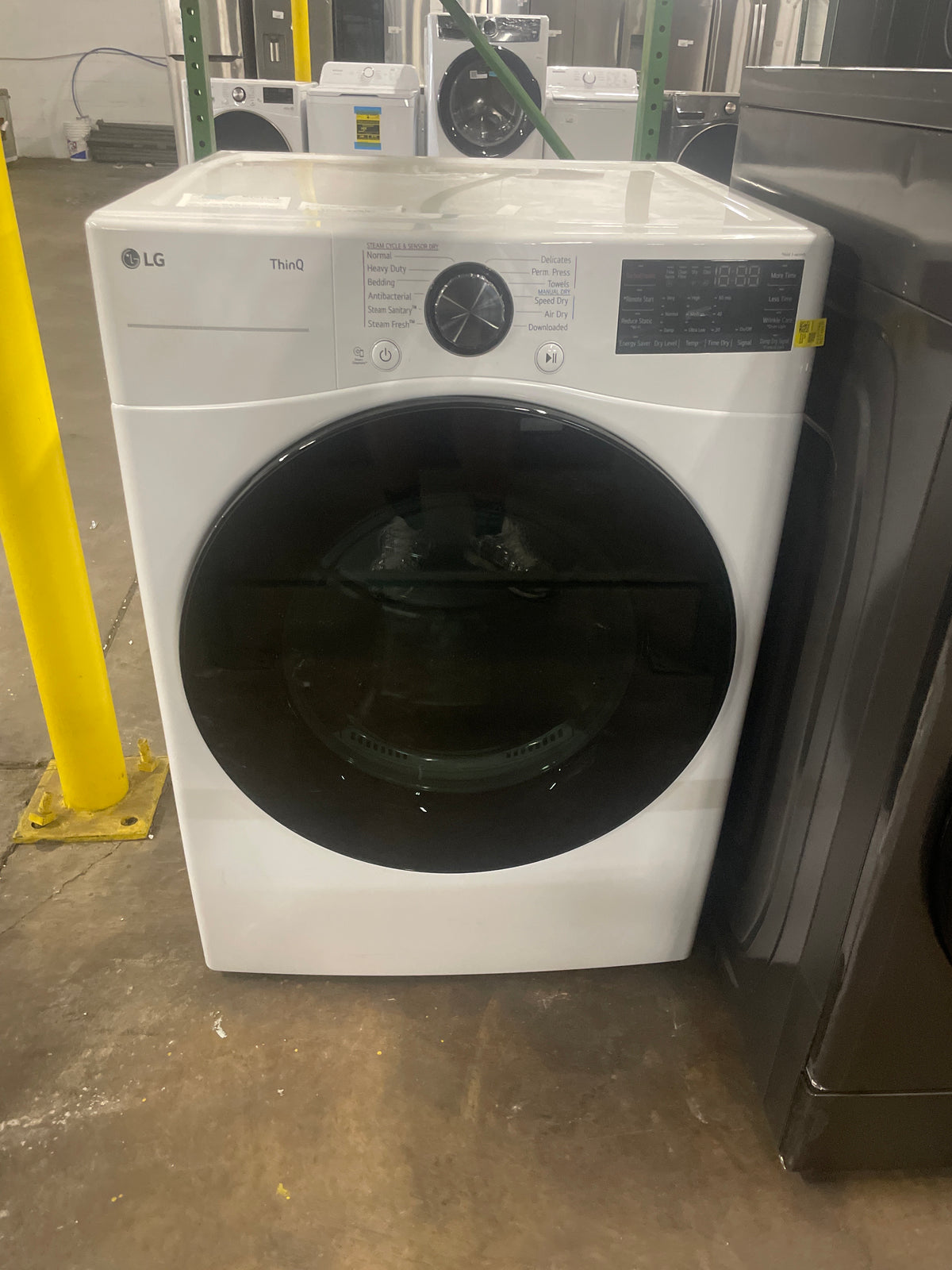 LG 7.4 cu. ft. Gas Dryer with TurboSteam and Built-In Intelligence