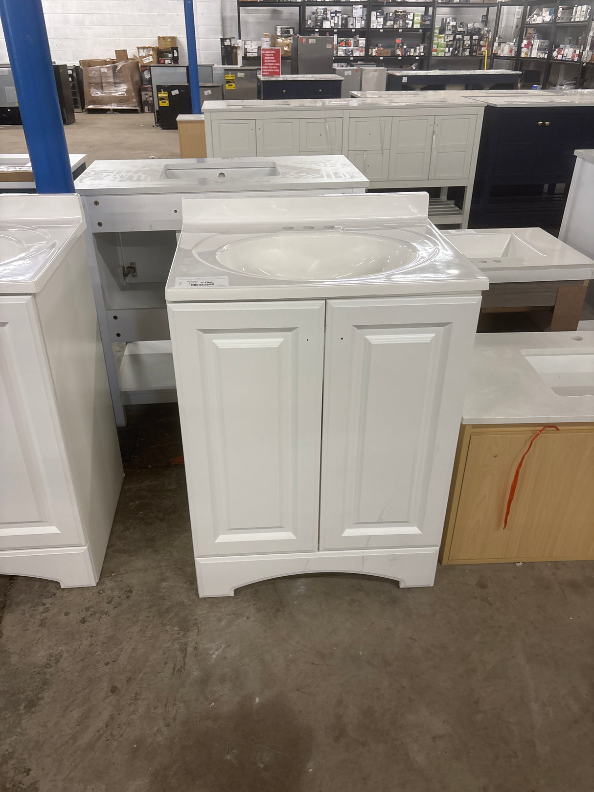 Everdean 25 in. W x 19 in. D x 34 in. H Single Sink Freestanding Bath Vanity in White with White Cultured Marble Top