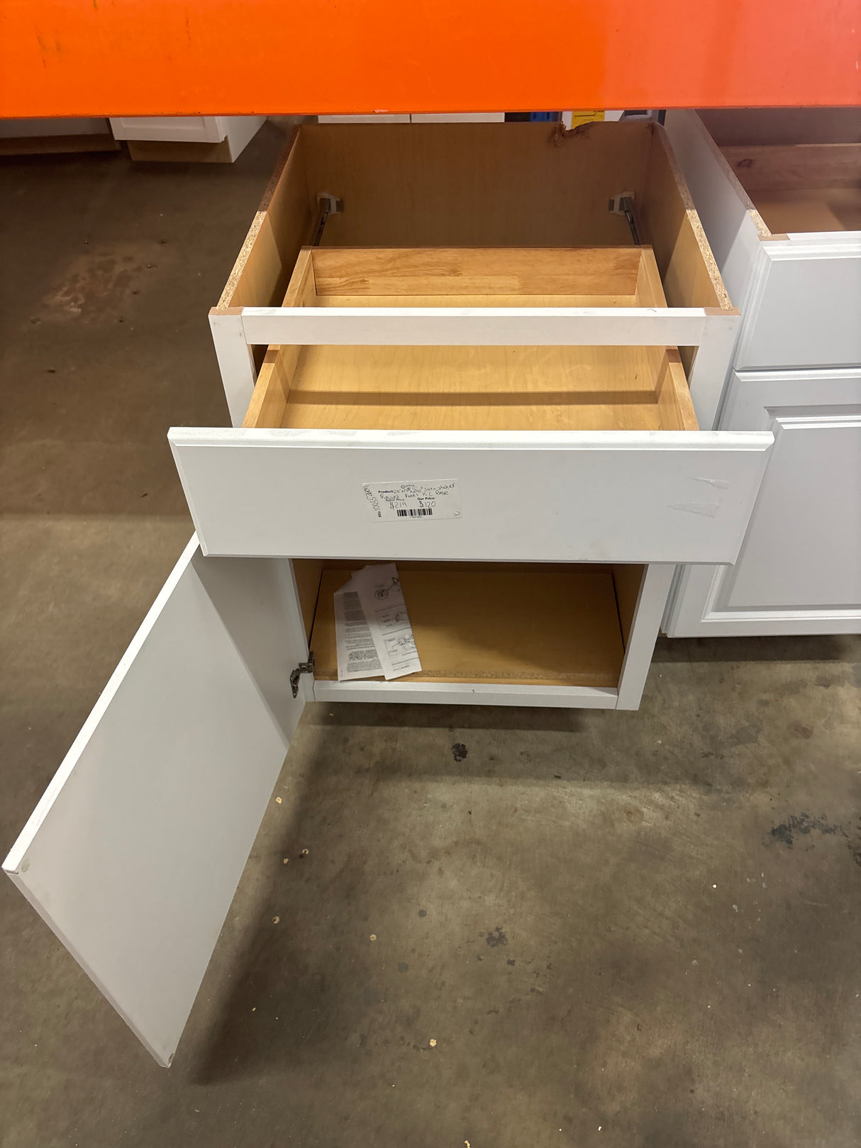 Hampton 24 in. W x 24 in. D x 34.5 in. H Assembled Base Kitchen Cabinet in Satin White with Drawer Glides