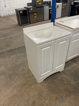 Everdean 25 in. W x 19 in. D x 34 in. H Single Sink Freestanding Bath Vanity in White with White Cultured Marble Top