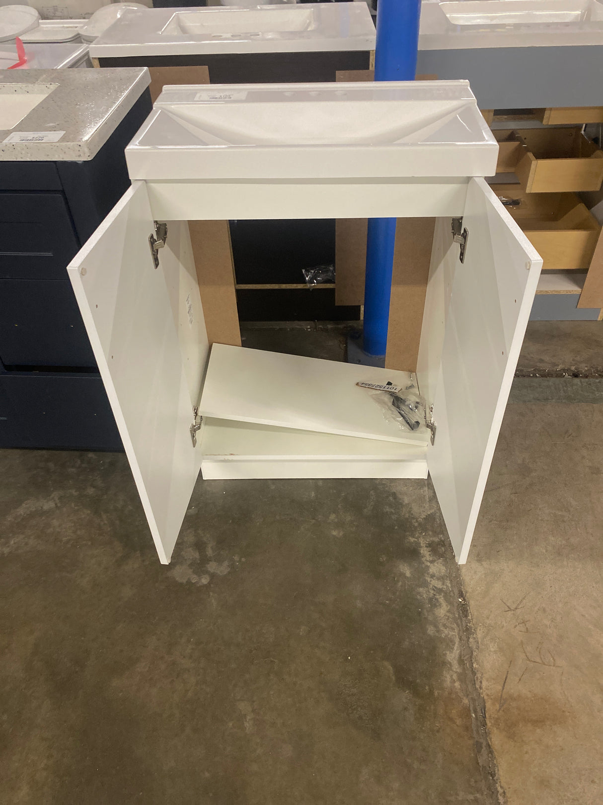 Penlee 25 in. Single Sink White Bath Vanity with White Cultured Marble Top (Assembled)